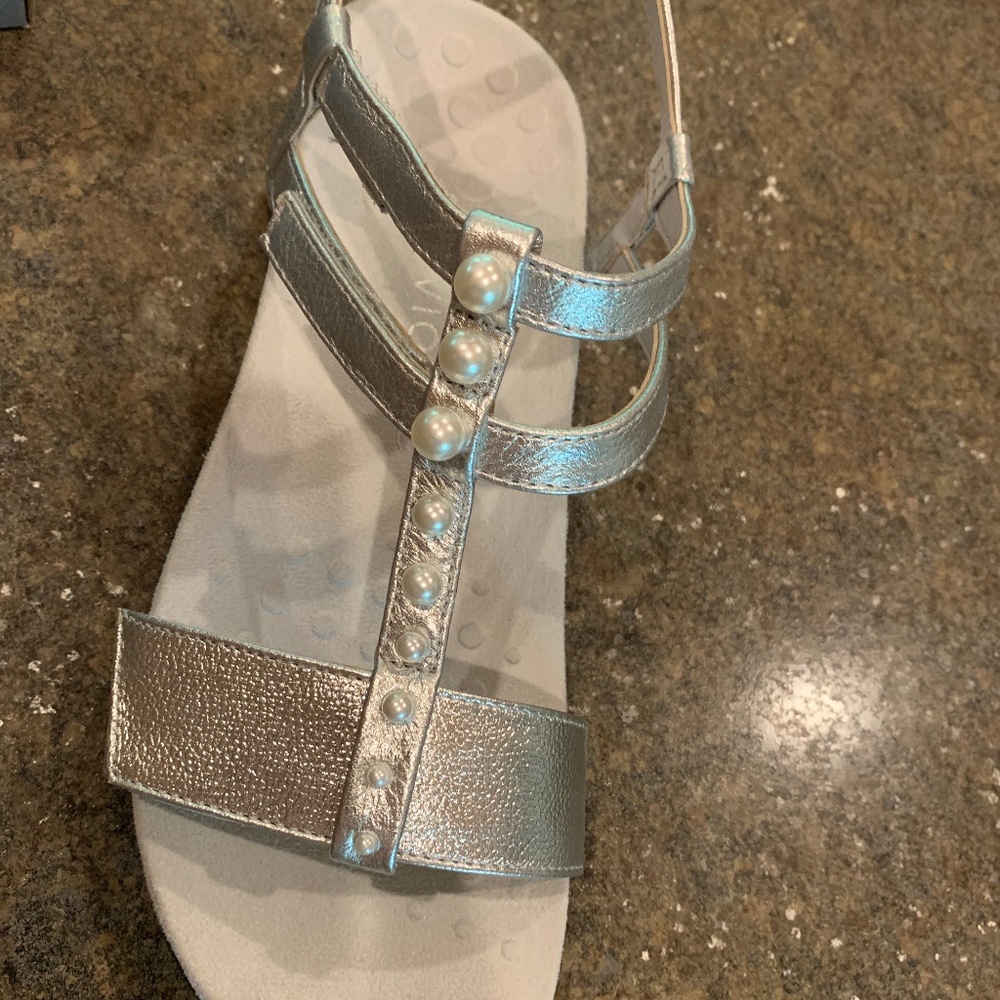 Vionic sandals